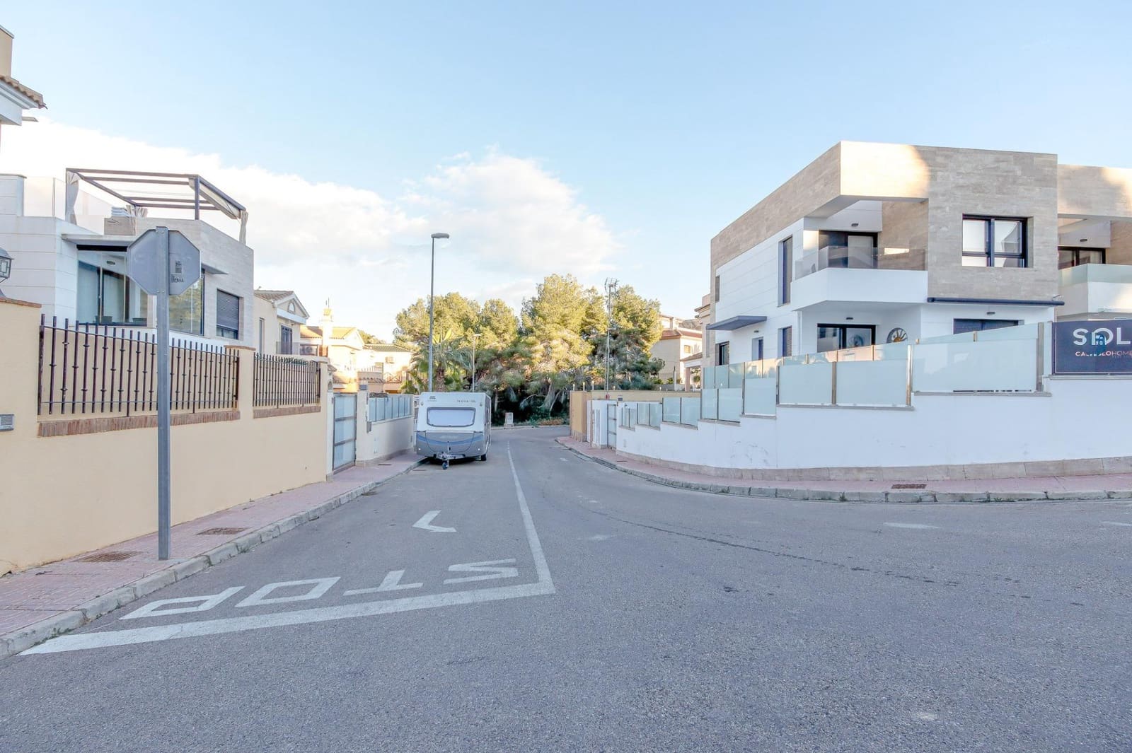 4 camera da letto Villa in vendita in Orihuela Costa con piscina - 250.000 € (Rif: 9453271)