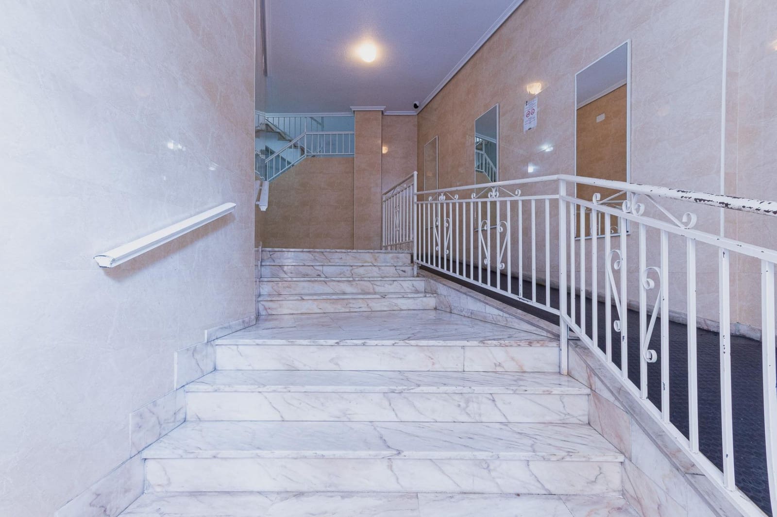 1 makuuhuone Huoneisto myytävänä paikassa Torrevieja mukana uima-altaan - 119 000 € (Ref: 9456505)