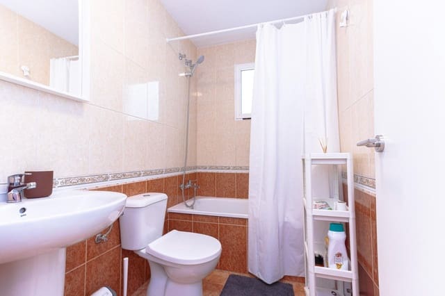 1 makuuhuone Huoneisto myytävänä paikassa Playa de los Locos, Torrevieja mukana uima-altaan - 119 000 € (Ref: 9456505)