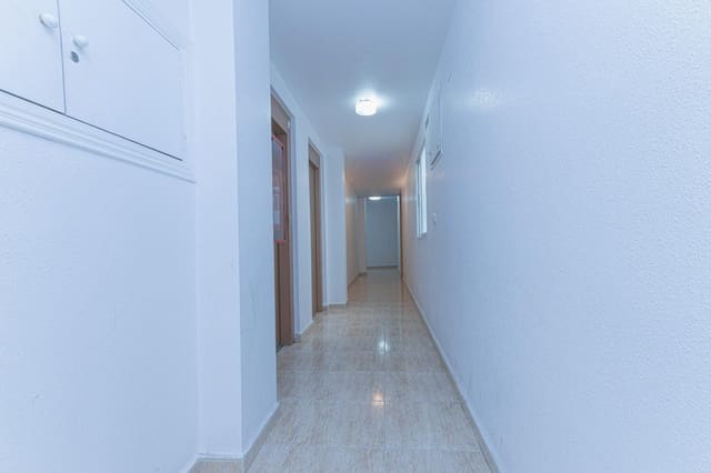 1 makuuhuone Huoneisto myytävänä paikassa Playa de los Locos, Torrevieja mukana uima-altaan - 119 000 € (Ref: 9456505)