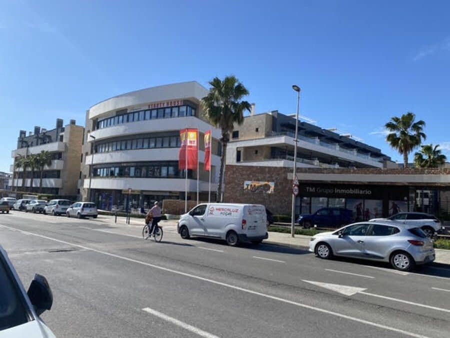 3 quarto Apartamento para venda em Playa Flamenca com piscina garagem - 410 000 € (Ref: 9465704)