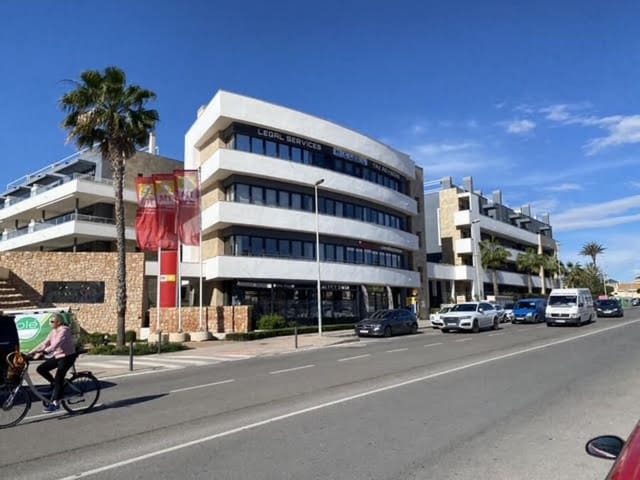 3 quarto Apartamento para venda em Playa Flamenca, Orihuela com piscina garagem - 410 000 € (Ref: 9465704)