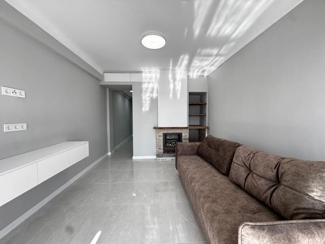 3 Zimmer Apartment zu verkaufen in Torrevieja - 180.000 € (Ref: 9468607)