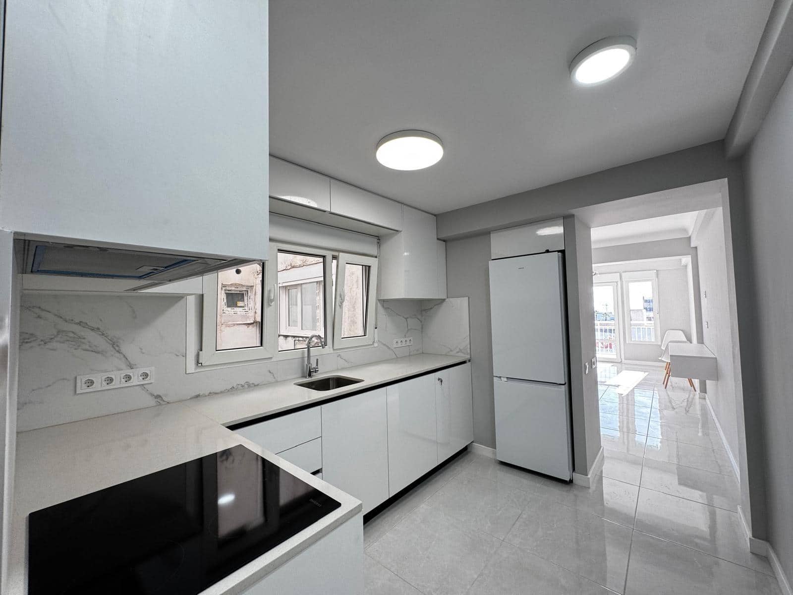 3 Zimmer Apartment zu verkaufen in Torrevieja - 180.000 € (Ref: 9468607)