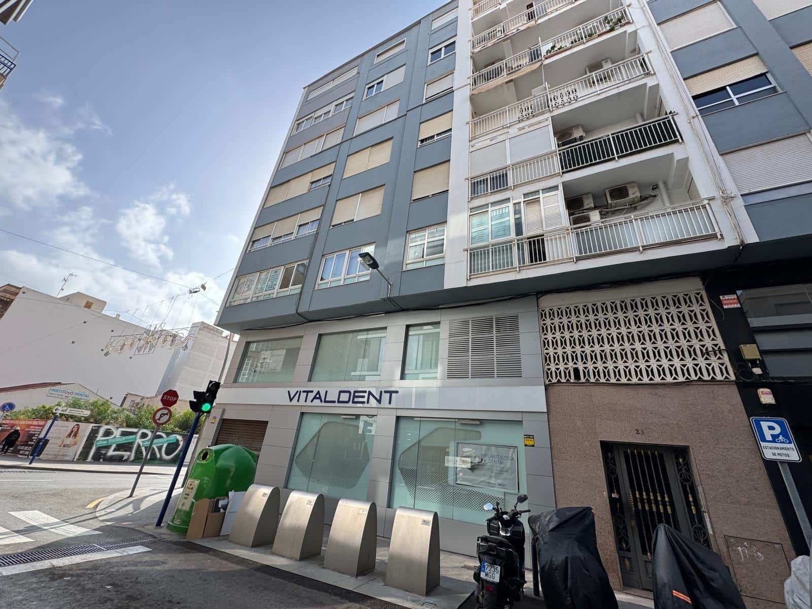 3 Zimmer Apartment zu verkaufen in Torrevieja - 180.000 € (Ref: 9468607)