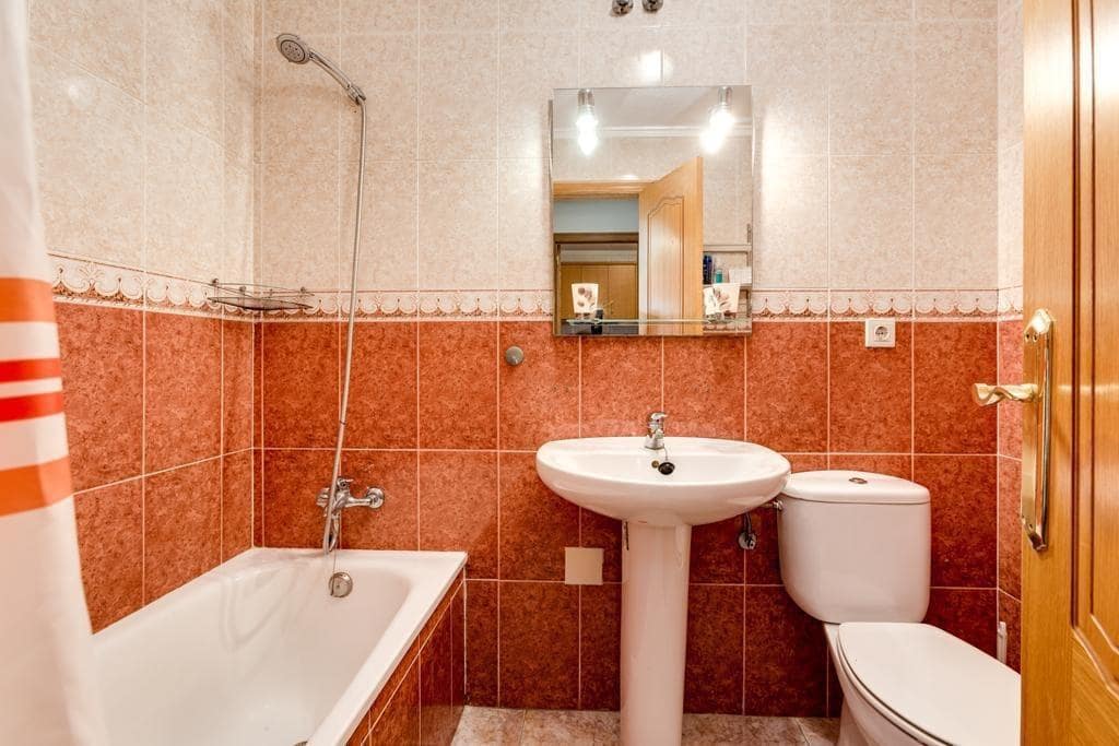 1 quarto Apartamento para venda em Torrevieja com piscina - 102 500 € (Ref: 9470622)