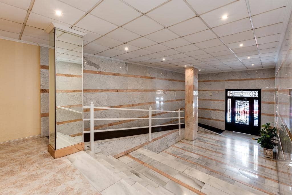 1 quarto Apartamento para venda em Torrevieja com piscina - 102 500 € (Ref: 9470622)