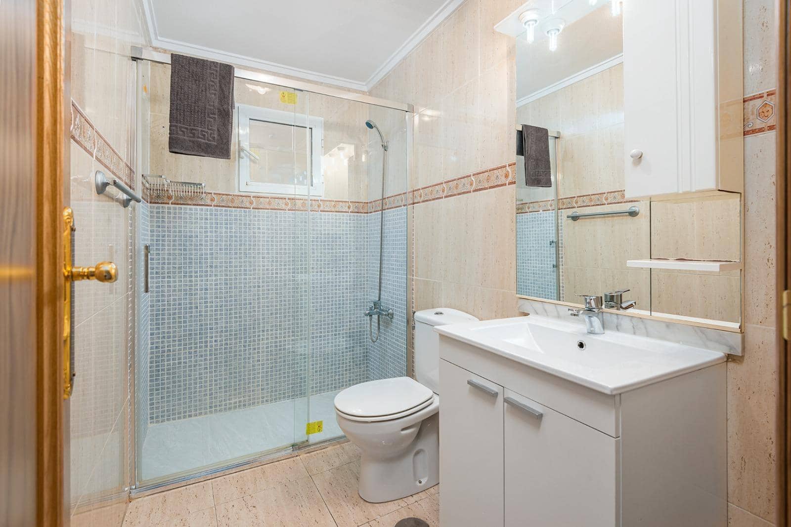 3 bedroom Flat for sale in Torrevieja - € 290,000 (Ref: 9470970)