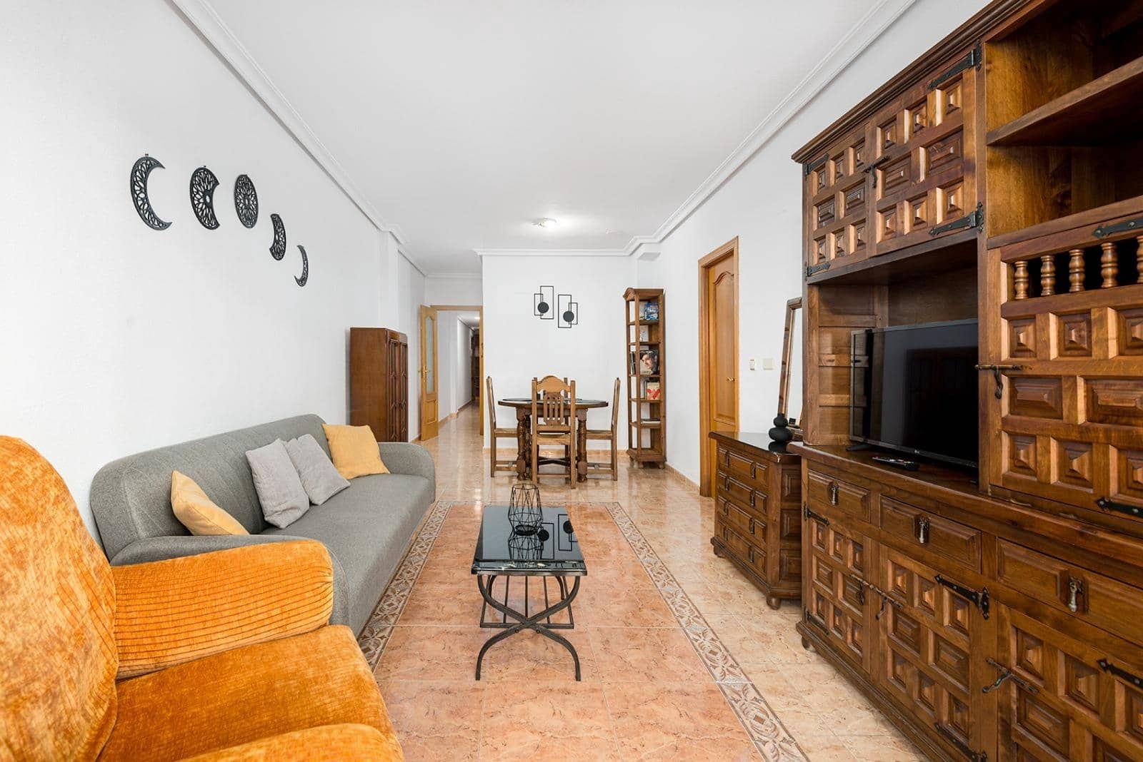 3 bedroom Flat for sale in Torrevieja - € 290,000 (Ref: 9470970)