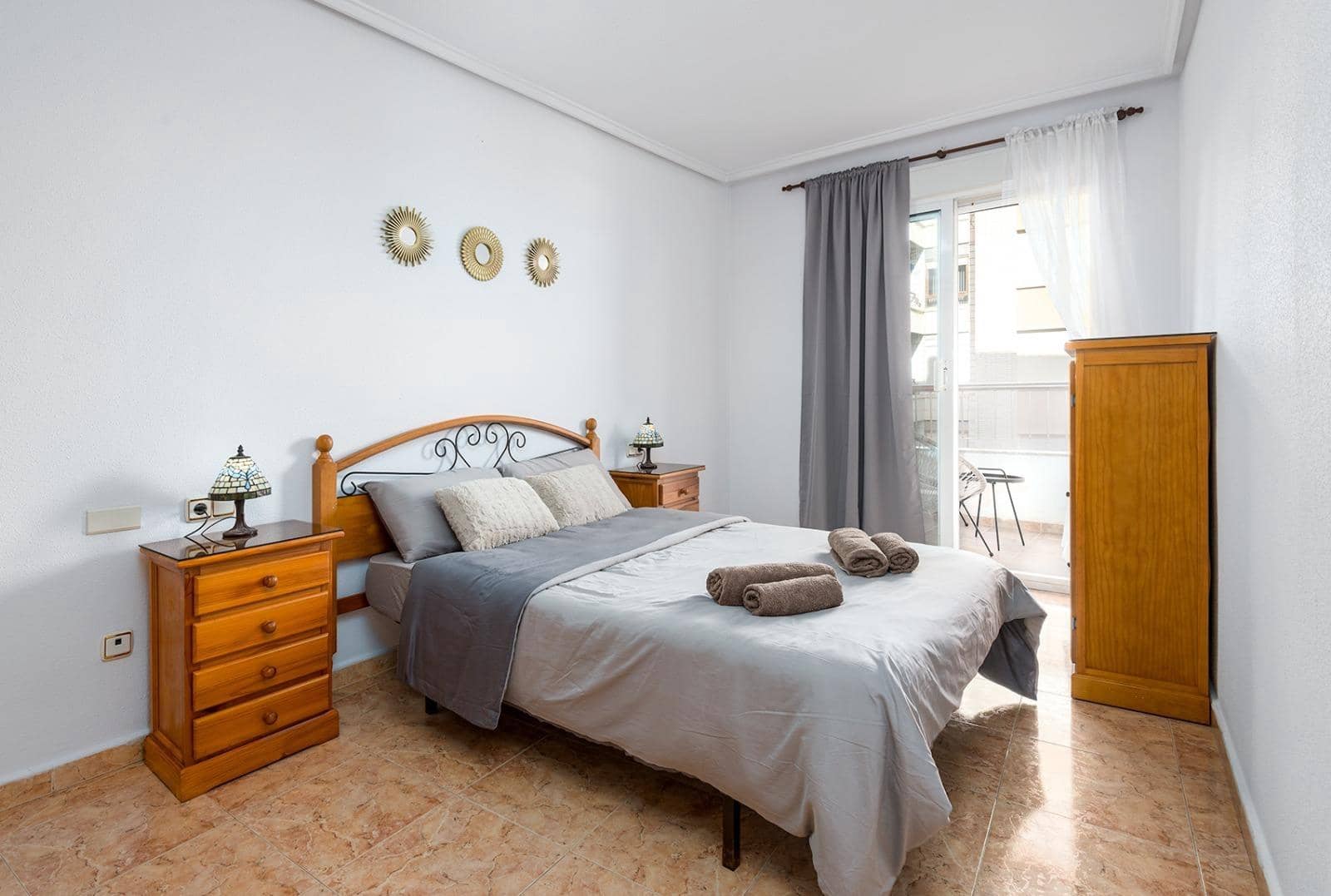 3 bedroom Flat for sale in Torrevieja - € 290,000 (Ref: 9470970)