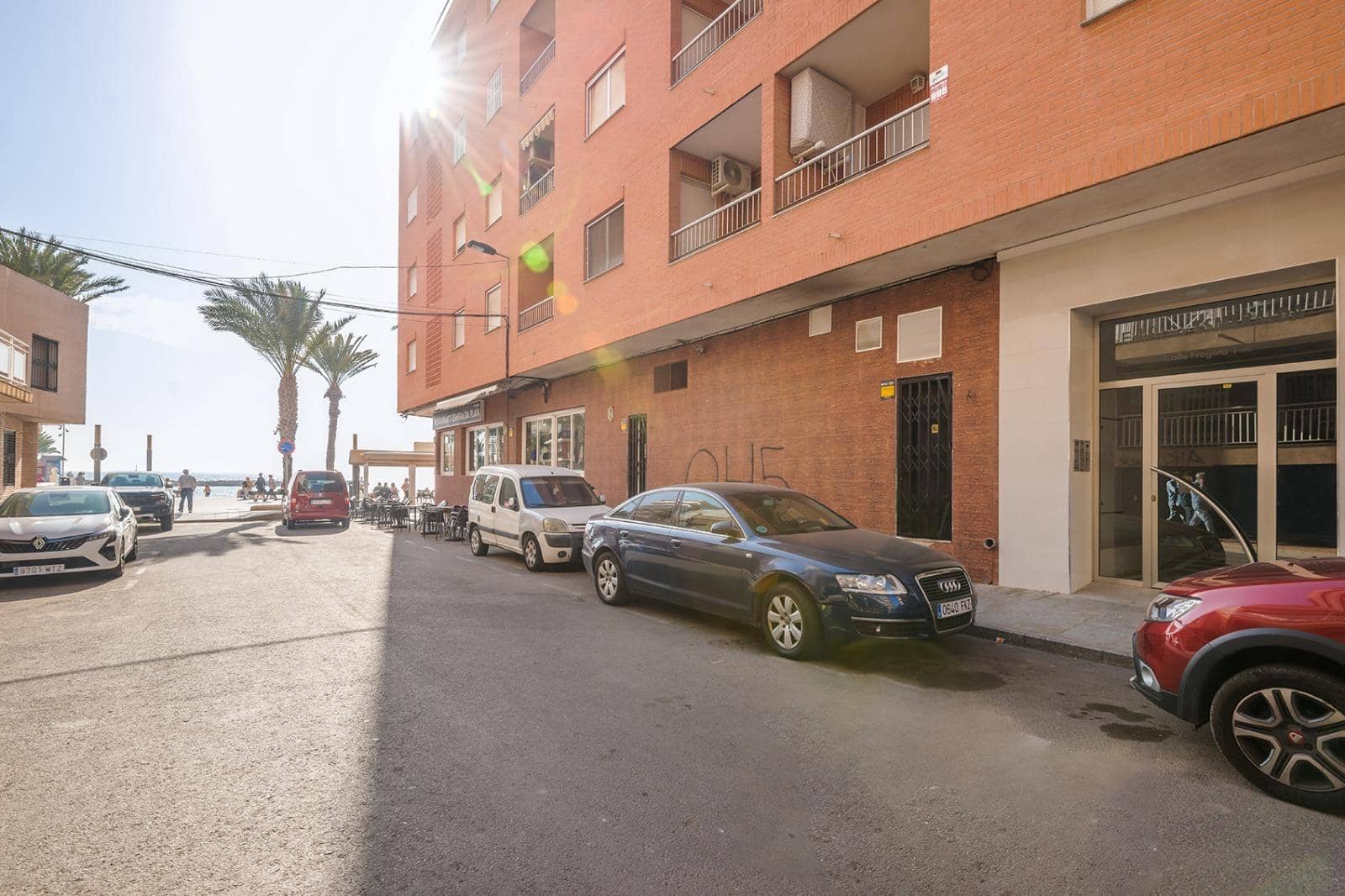 3 bedroom Flat for sale in Torrevieja - € 290,000 (Ref: 9470970)