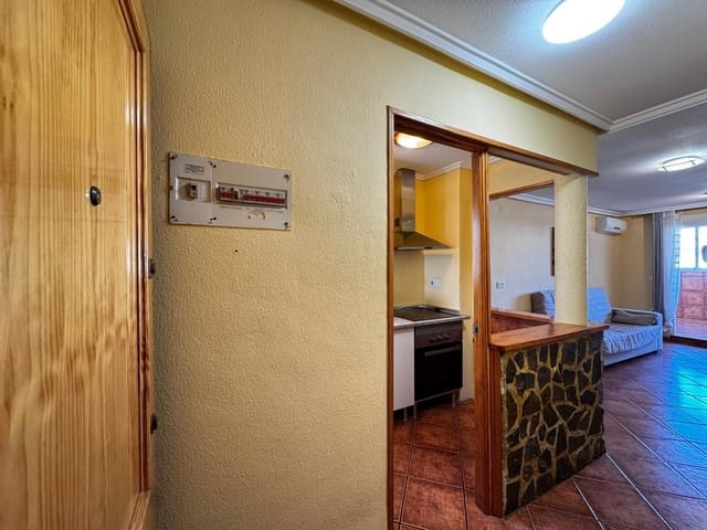 2 slaapkamer Penthouse te koop in Centro, Torrevieja - € 125.000 (Ref: 9470974)