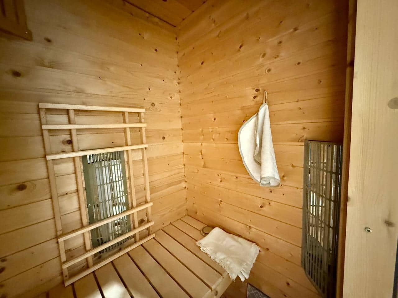 3 bedroom Apartment for sale in Torrevieja with garage - € 399,000 (Ref: 9470976)