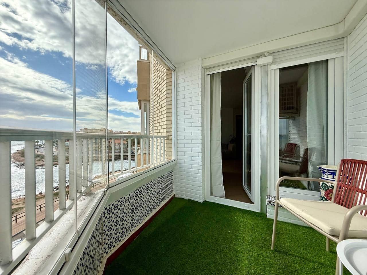 3 bedroom Apartment for sale in Torrevieja with garage - € 399,000 (Ref: 9470976)