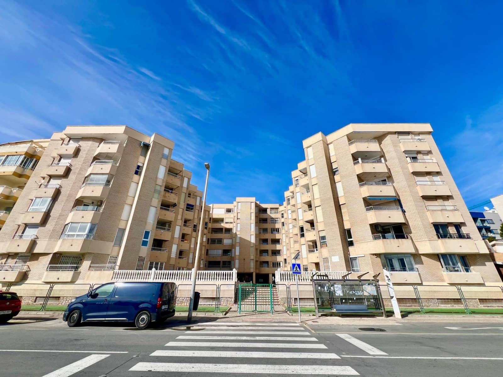 3 bedroom Apartment for sale in Torrevieja with garage - € 399,000 (Ref: 9470976)