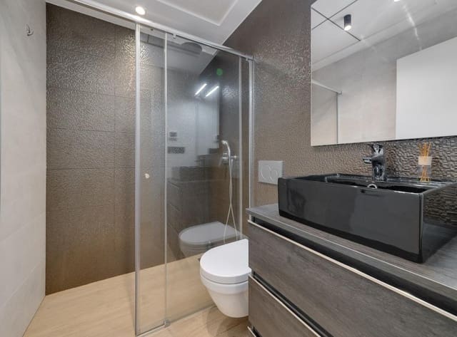 3 Zimmer Apartment zu verkaufen in La Mata, Torrevieja mit Garage - 449.000 € (Ref: 9470978)