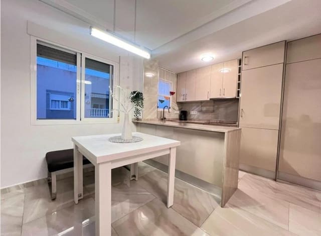 2 quarto Apartamento para venda em Centro, Torrevieja - 151 500 € (Ref: 9471230)