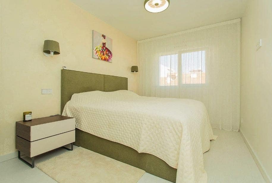 2 makuuhuone Huoneisto myytävänä paikassa San Pedro del Pinatar mukana uima-altaan 
autotalli - 257 000 € (Ref: 9471231)