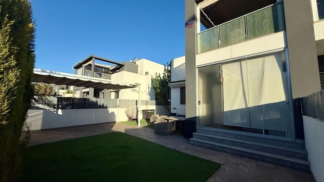 3 makuuhuone Huvila myytävänä paikassa Aguas Nuevas, Torrevieja mukana uima-altaan - 349 990 € (Ref: 9471233)