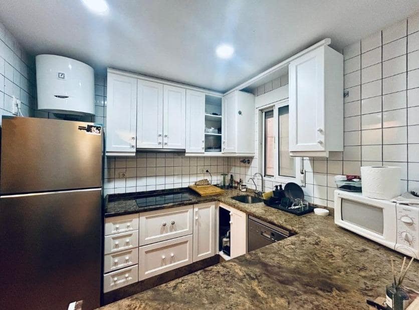 Apartamento de 2 habitaciones en Torrevieja en venta - 130.990 € (Ref: 9471234)