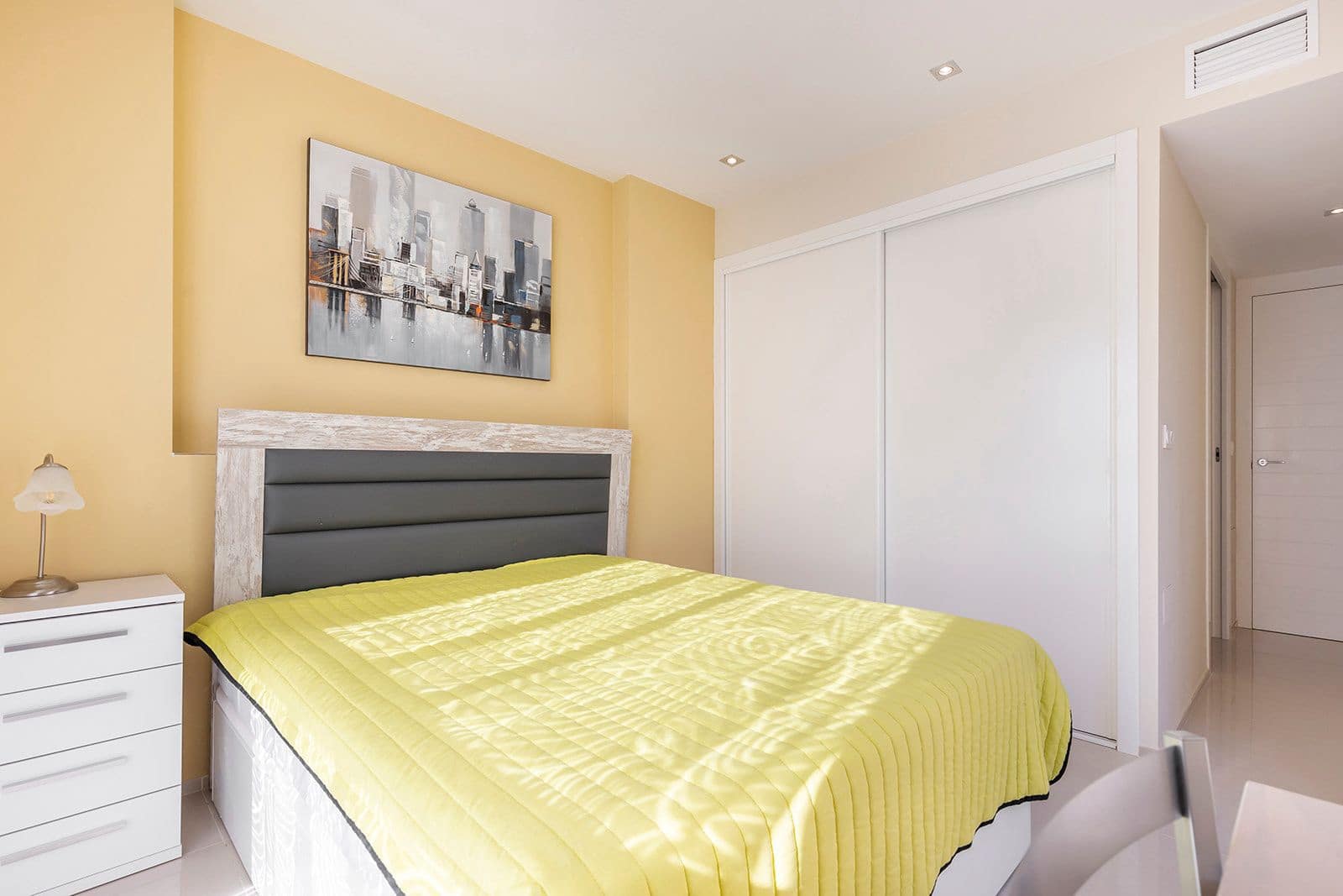 Chalet de 5 habitaciones en La Zenia en venta con piscina - 950.000 € (Ref: 9474994)