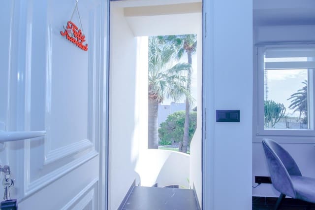 Appartement de 1 chambre à louer à Cabo Roig, Orihuela - 700 € (Ref: 9475565)