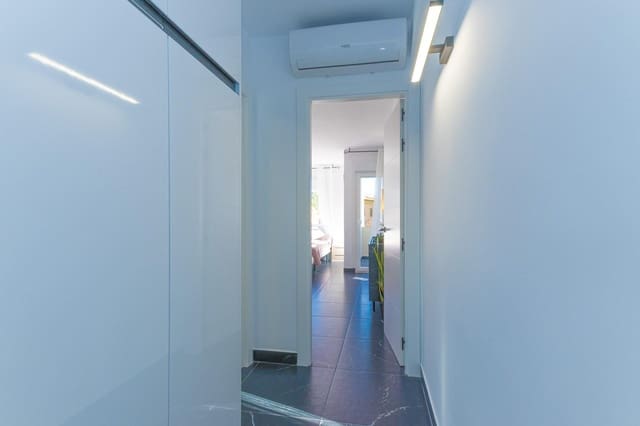 Appartement de 1 chambre à louer à Cabo Roig, Orihuela - 700 € (Ref: 9475565)