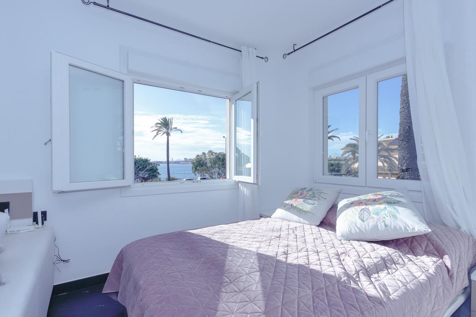 Appartement de 1 chambre à louer à Cabo Roig avec piscine - 700 € (Ref: 9475565)