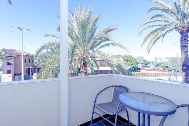 Appartement de 1 chambre à louer à Cabo Roig, Orihuela - 700 € (Ref: 9475565)