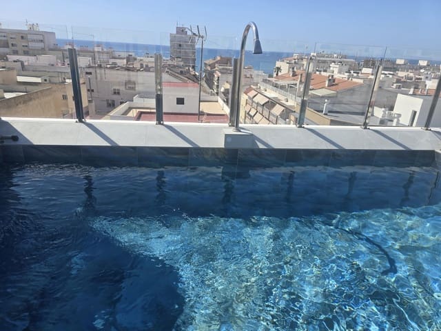 2 quarto Apartamento para venda em Torrevieja com piscina - 260 000 € (Ref: 9479201)