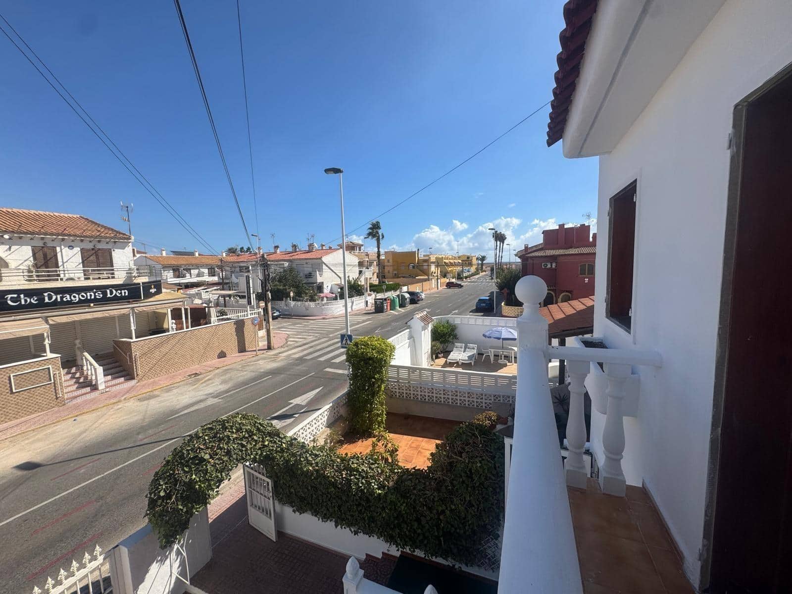 Adosado de 3 habitaciones en Torrevieja en venta - 219.500 € (Ref: 9483921)