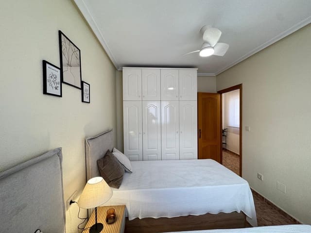 Ático de 2 habitaciones en Centro, Torrevieja en venta - 169.900 € (Ref: 9483923)