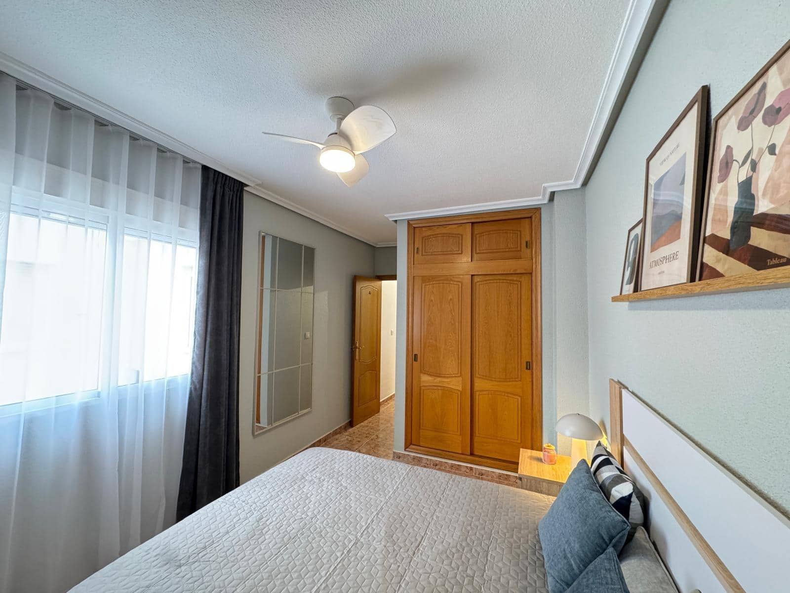 Ático de 2 habitaciones en Torrevieja en venta - 169.900 € (Ref: 9483923)