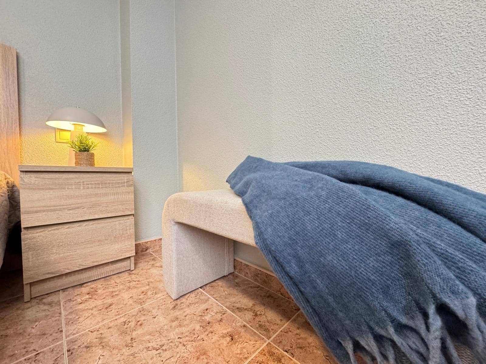 Ático de 2 habitaciones en Torrevieja en venta - 169.900 € (Ref: 9483923)