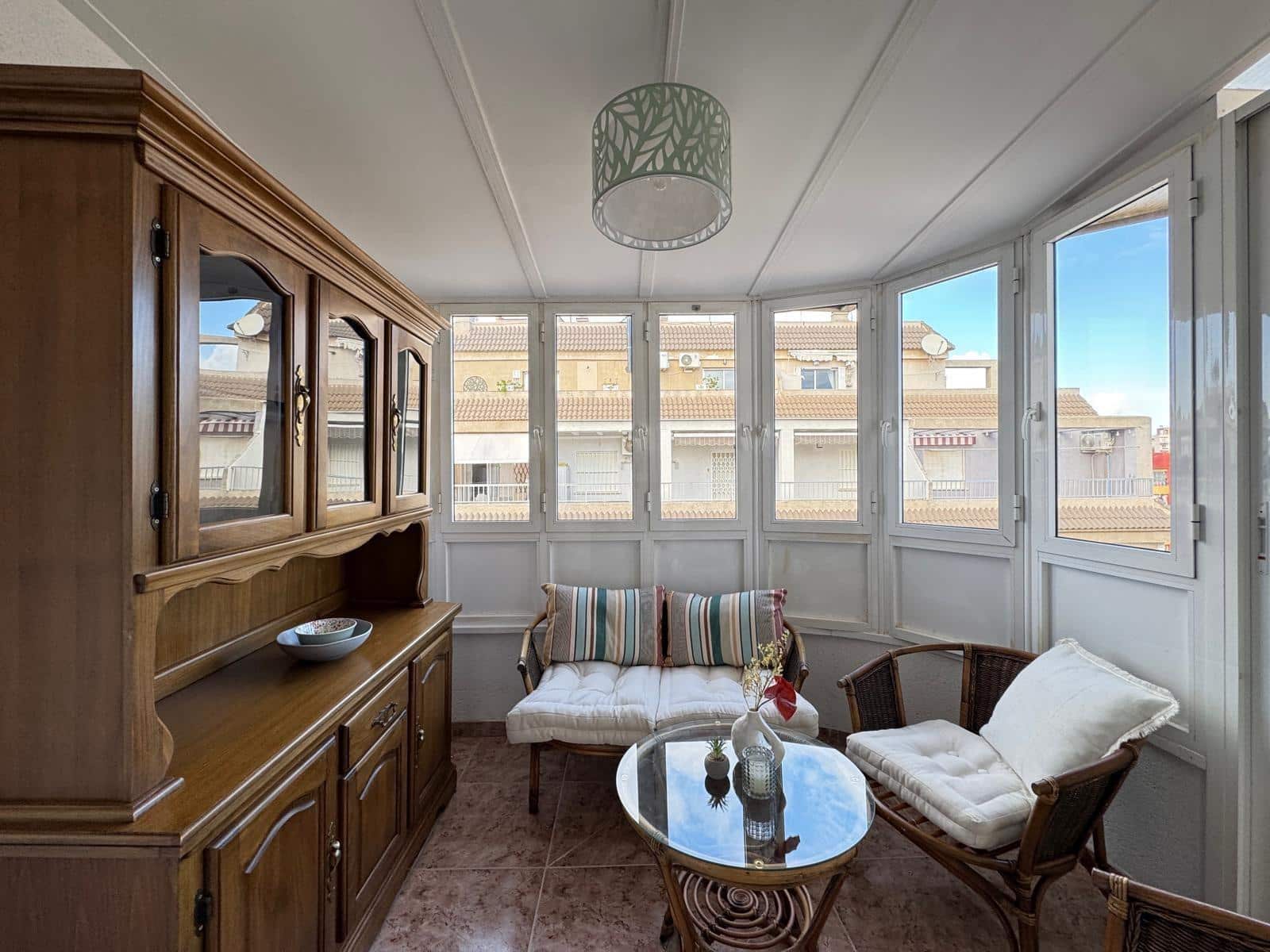 Ático de 2 habitaciones en Torrevieja en venta - 169.900 € (Ref: 9483923)