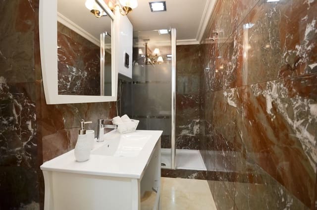 1 soveværelse Studio til salg i Playa de los Locos, Torrevieja - € 128.000 (Ref: 9496411)