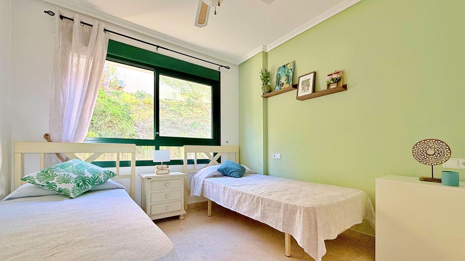 Adosado de 2 habitaciones en Orihuela Costa en venta con piscina - 215.000 € (Ref: 9499041)