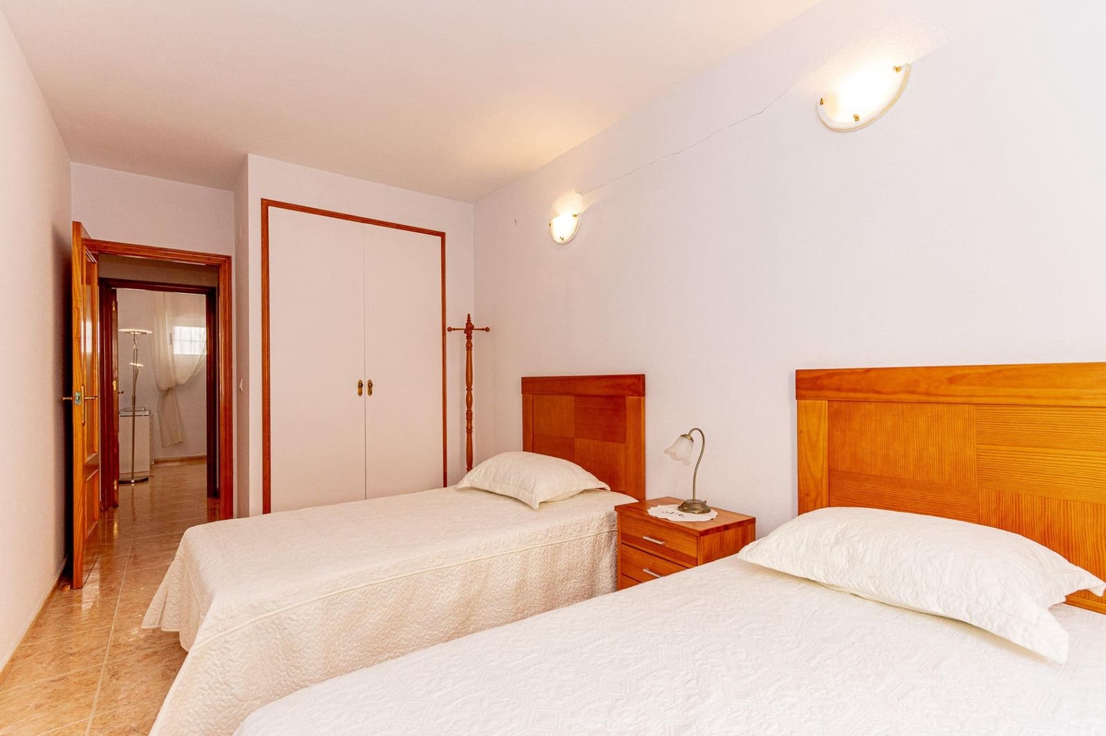 2 slaapkamer Appartement te koop in Torrevieja met zwembad garage - € 127.000 (Ref: 9499774)