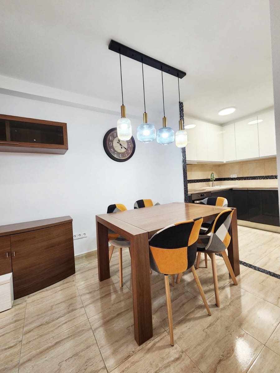 Apartamento de 3 habitaciones en Torrevieja en venta - 199.900 € (Ref: 9504505)