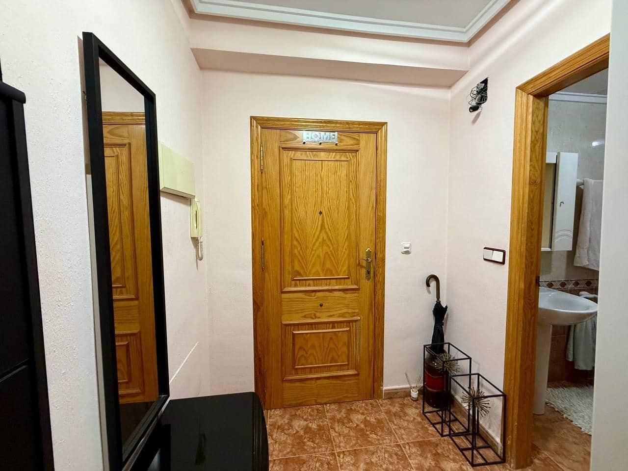 2 bedroom Apartment for sale in Torrevieja - € 129,900 (Ref: 9504508)