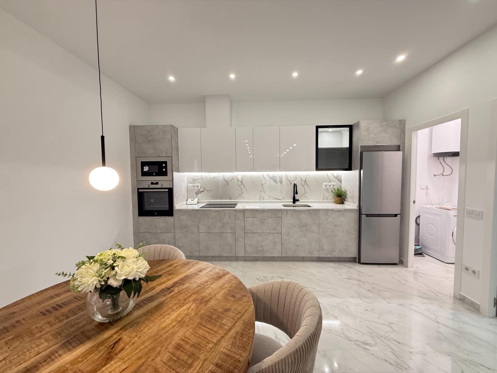 2 bedroom Apartment for sale in Torrevieja - € 259,000 (Ref: 9504509)