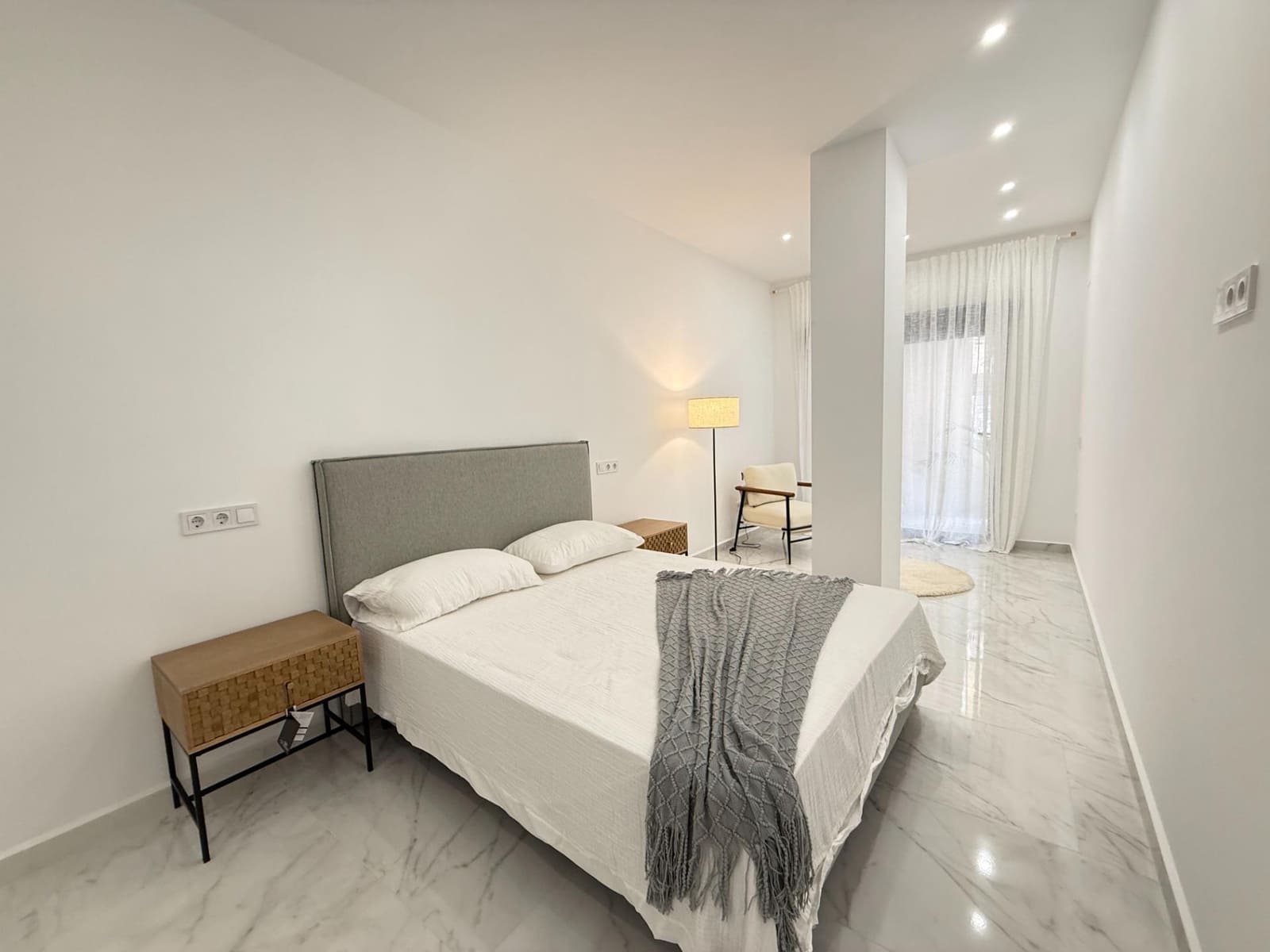 2 bedroom Apartment for sale in Torrevieja - € 259,000 (Ref: 9504509)