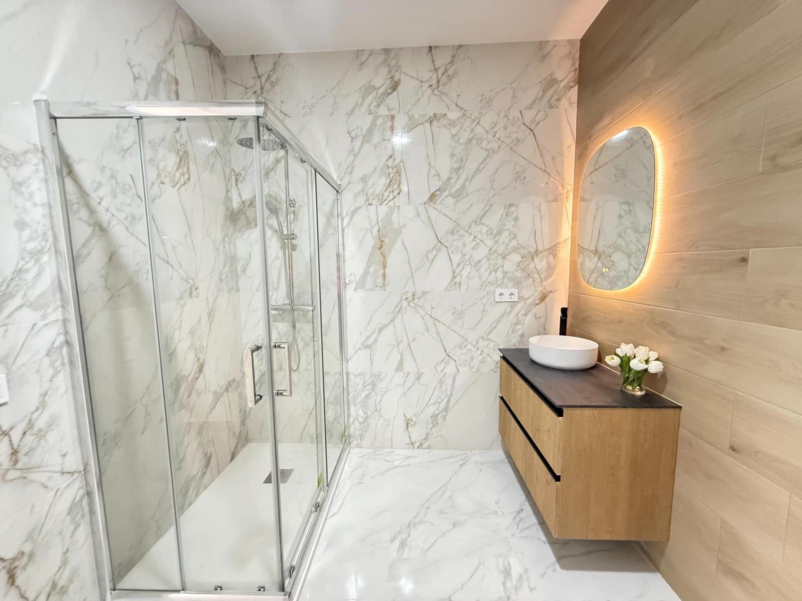 2 bedroom Apartment for sale in Torrevieja - € 259,000 (Ref: 9504509)