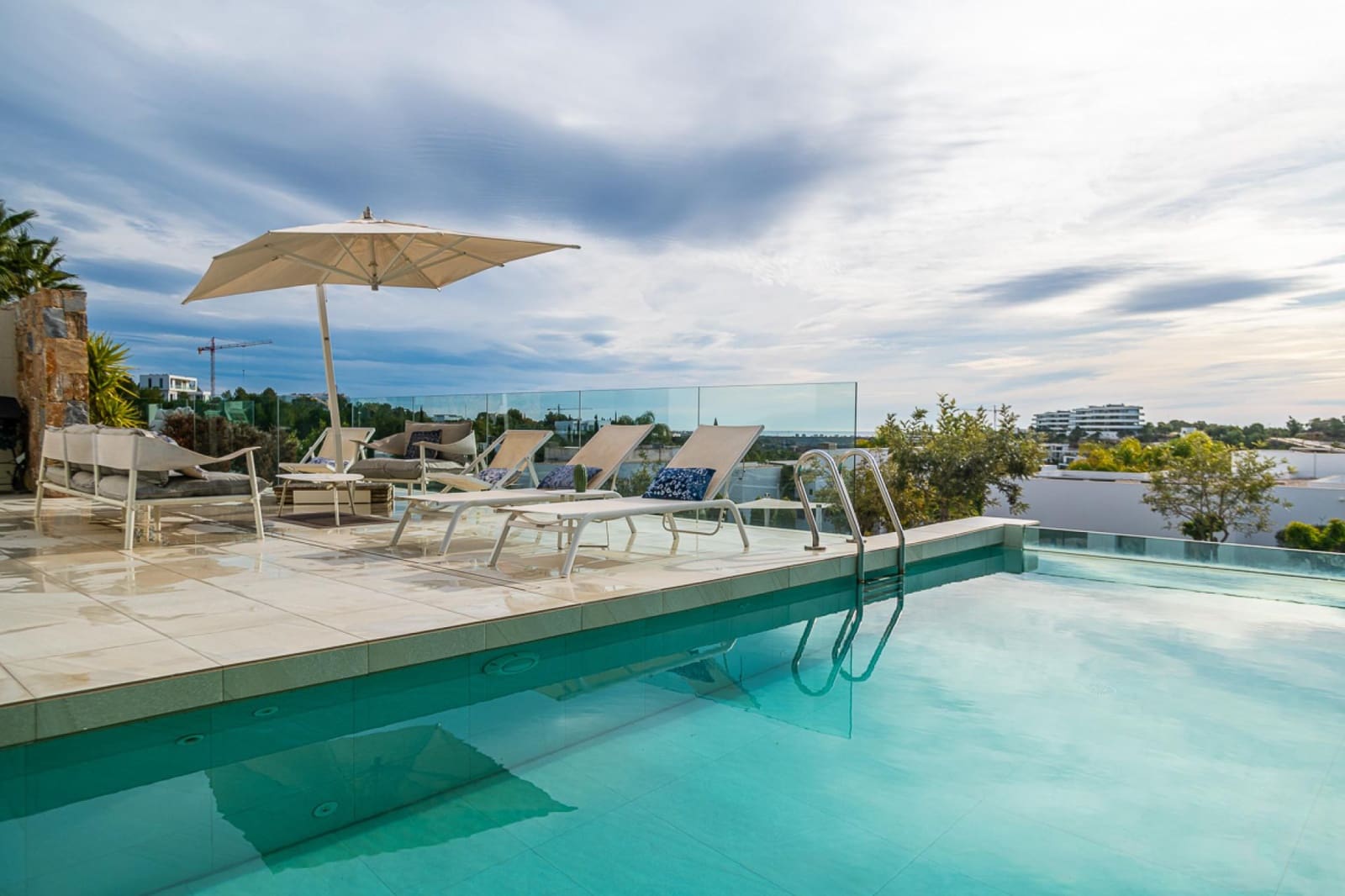 4 quarto Apartamento para venda em Orihuela Costa com piscina garagem - 950 000 € (Ref: 9513621)