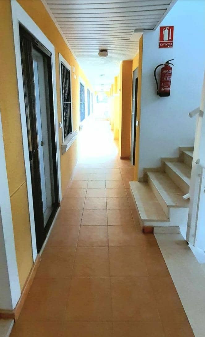 2 makuuhuone Huoneisto vuokrattavana paikassa Villamartin mukana uima-altaan 
autotalli - 750 € (Ref: 9513626)