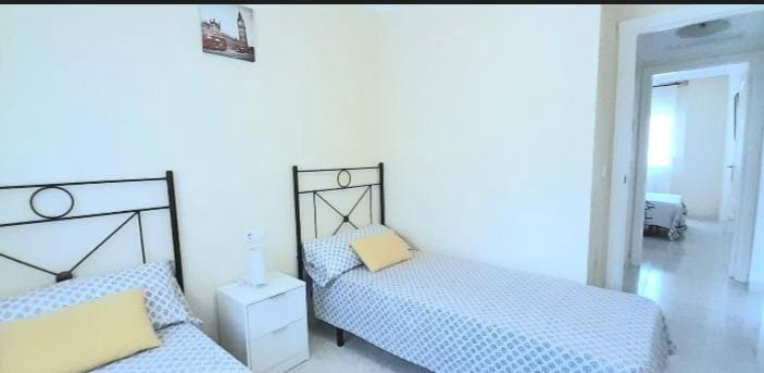 2 makuuhuone Huoneisto vuokrattavana paikassa Villamartin mukana uima-altaan 
autotalli - 750 € (Ref: 9513626)