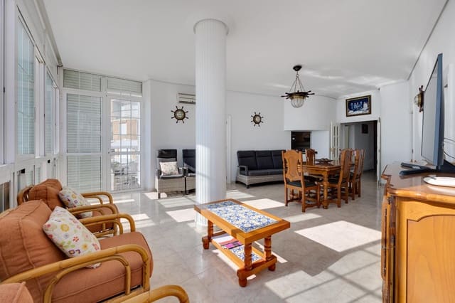 4 makuuhuone Huoneisto myytävänä paikassa Playa del Acequión, Torrevieja mukana 
autotalli - 389 500 € (Ref: 9520889)