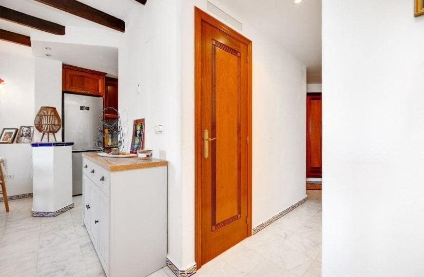 2 quarto Apartamento para venda em Torrevieja com piscina - 275 000 € (Ref: 9533971)