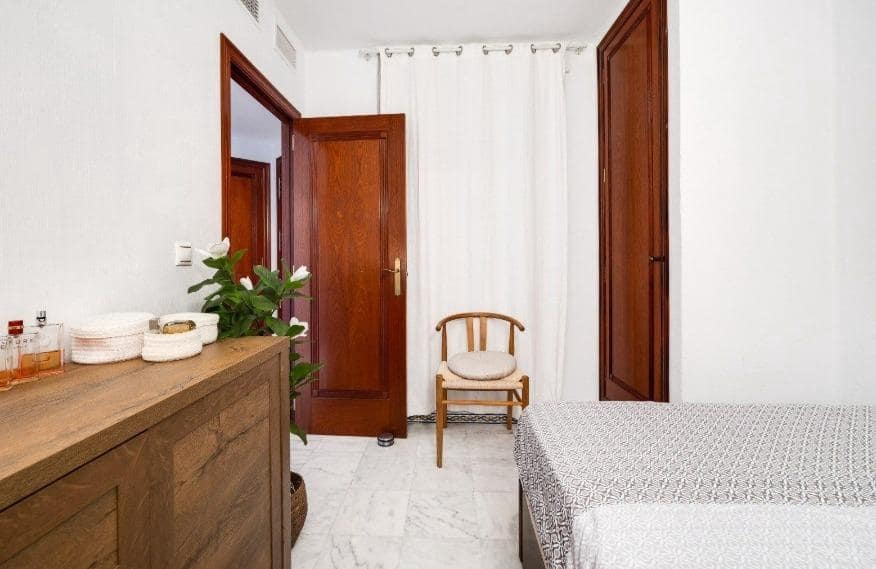 2 quarto Apartamento para venda em Torrevieja com piscina - 275 000 € (Ref: 9533971)