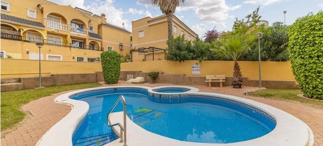 2 slaapkamer Appartement te huur in Villamartin, Orihuela met zwembad garage - € 750 (Ref: 9533976)